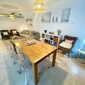 https://piso-lujo-zona-centro-aire-acc-calefacc-wifi-parking-y-piscina.es-andalucia.com
